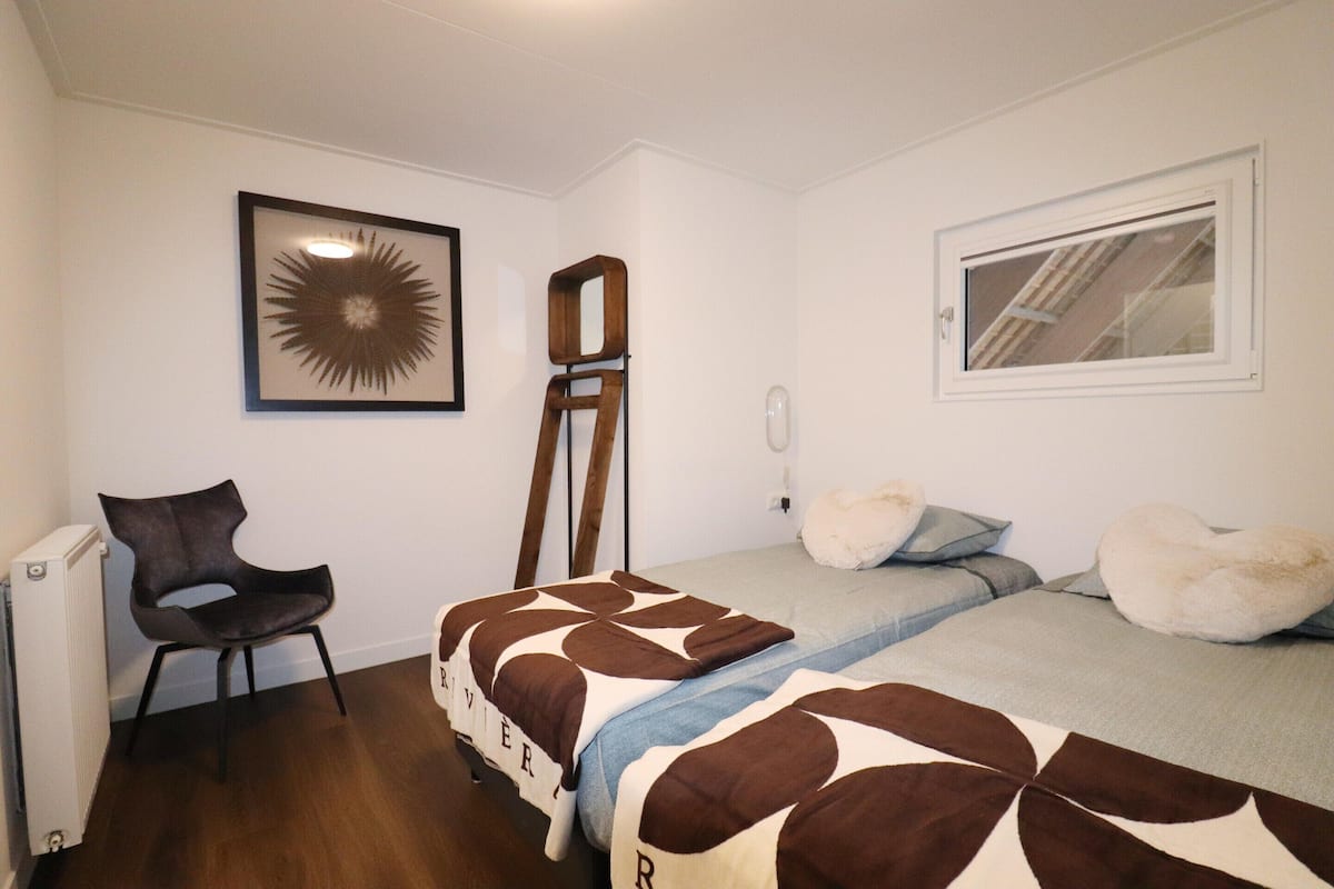 Casa Confort, 5 habitaciones | 16 habitaciones, muebles diferentes y ropa de cama