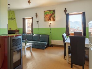 Comfort Apartment, 3 Bedrooms | Living room | Fireplace - Traditional Apartment in Poffabro With Fireplace (Frisanco)