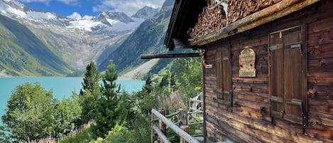 Vue depuis lâhĂ©bergement