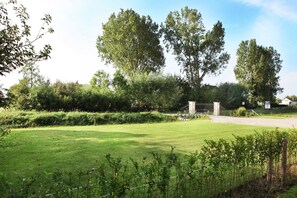 Deluxe Villa, 4 Bedrooms | Garden