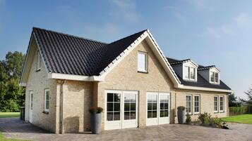 Classic Villa, Multiple Bedrooms | Exterior