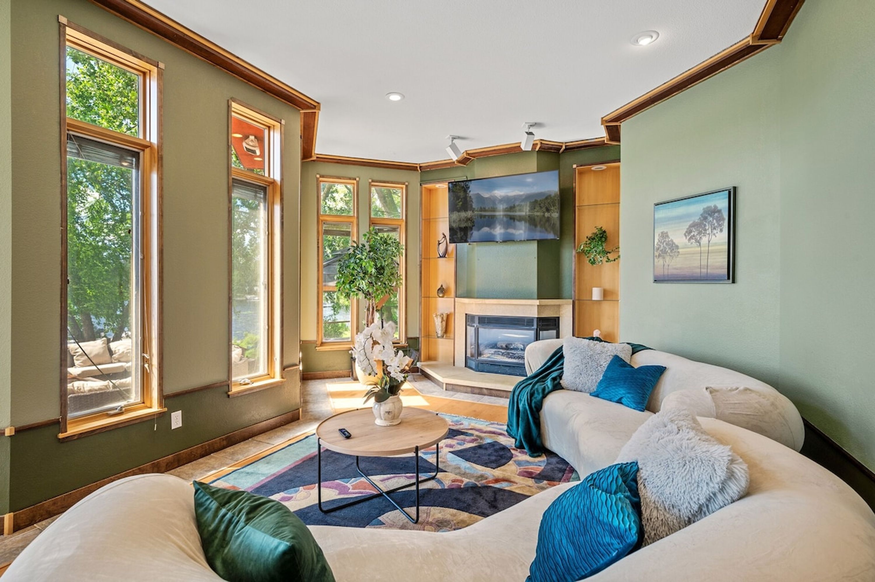 House | 5 bedrooms, desk, Internet