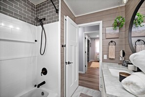House | 5 bedrooms - Elm Creek Retreat 4Bd in Maple Grove (Maple Grove)