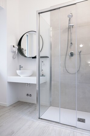 Studio, 1 Double Bed with Sofa bed, Non Smoking, Private Bathroom | Bathroom - Cà Cianfer (Bergamo)
