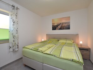 Comfort House, 3 Bedrooms | 6 bedrooms, individually furnished, bed sheets