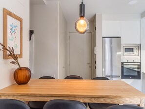 Appartement Classique, 3 chambres | Restauration