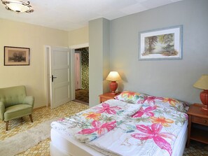 16 bedrooms, bed sheets - Spacious Group House in the Harz Region (Walkenried)