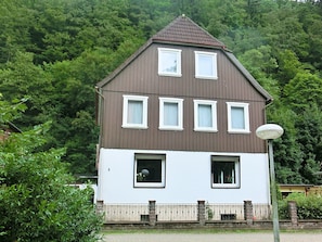 Exterior - Spacious Group House in the Harz Region (Walkenried)