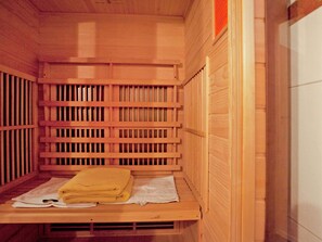 Comfort Apartment, 3 Bedrooms | Spa treatment
