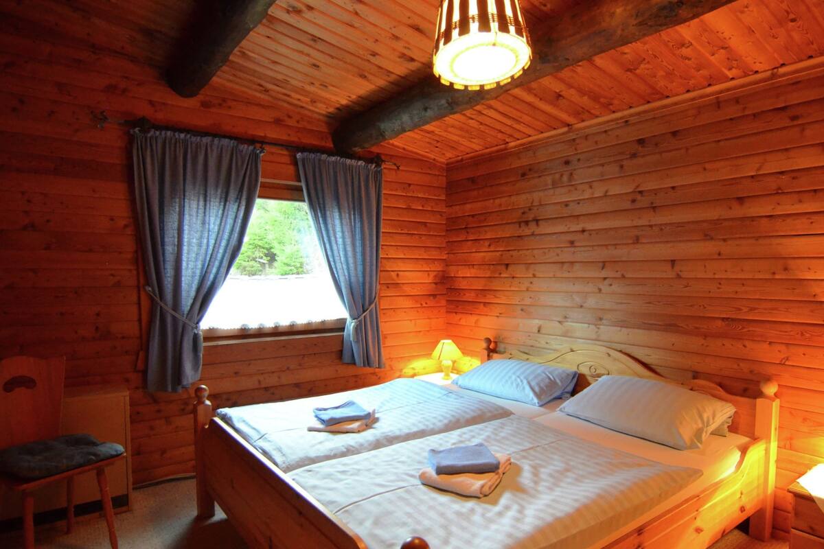 Comfort Apartment, 2 Bedrooms | 8 bedrooms, individually furnished, bed sheets