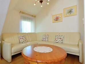 Căn hộ Deluxe, 3 phòng ngủ | Phòng khách