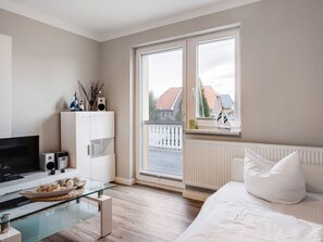 Comfort Apartment, 3 Bedrooms | 8 bedrooms, individually furnished - Restful Holiday Home in Kalkhorst Near Beach, City Centre (Kalkhorst)