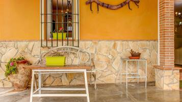 Casa clàssica, 5 dormitoris | Piscina | Piscina coberta i piscina a l'aire lliure