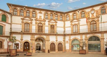 Cosy Holiday Home in Villanueva de Tapia With Garden
