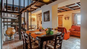 Dining - Restored Mill on a Property in Algarinejo in Granada (Algarinejo)