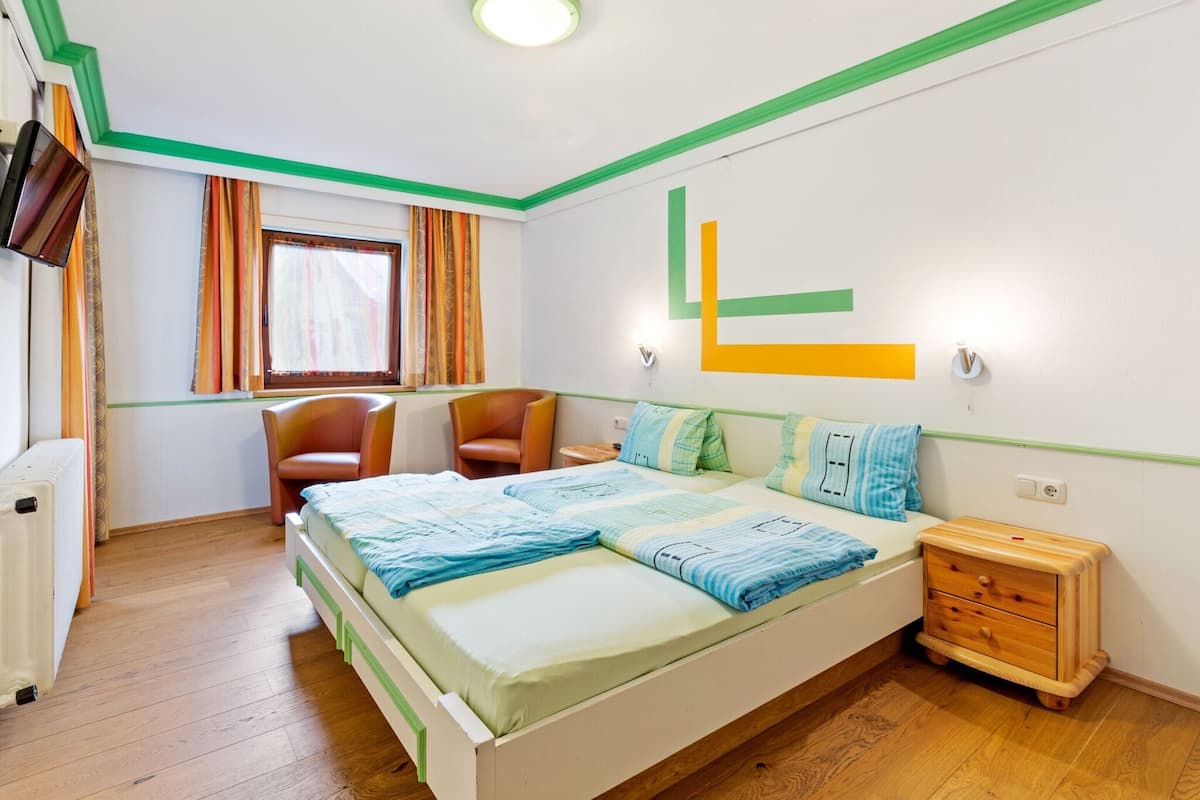 Luxury-Apartment, 1 Schlafzimmer | 12 Schlafzimmer, individuell eingerichtet, Bettwäsche