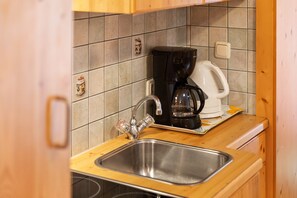 Deluxe Apartment, 2 Bedrooms | Interior detail