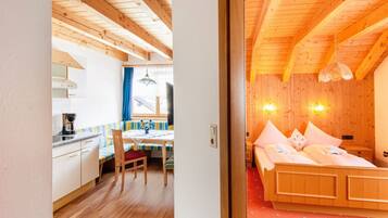 8 bilik tidur, cadar katil