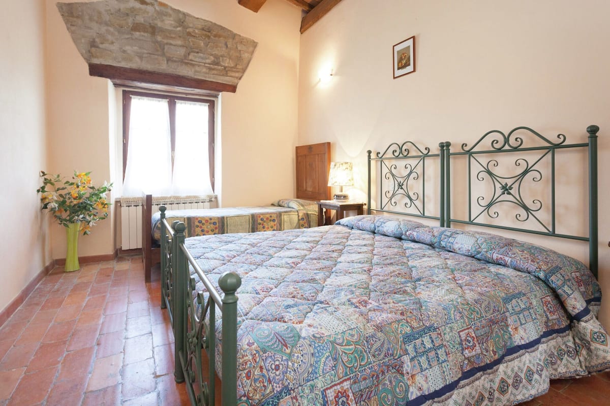 Comfort House, 4 Bedrooms | 8 bedrooms, individually furnished, bed sheets