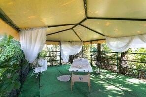 Deluxe-huoneisto, 3 makuuhuonetta | Ulkoruokailutilat