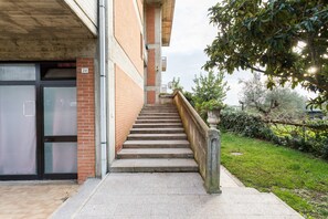 Deluxe Apartment, 3 Bedrooms | Reception