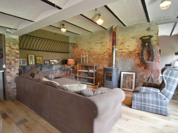 Comfort House, 3 Bedrooms | Living room