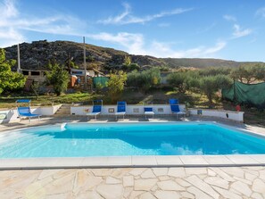Indendørs pool, udendørs pool