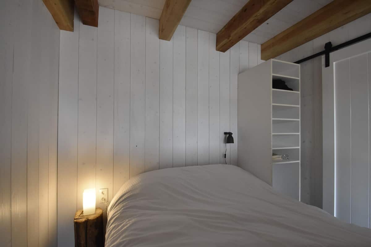 Comfort House, 1 Bedroom | 7 bedrooms, individually furnished, bed sheets