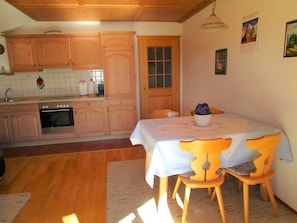 Classic Apartment, 2 Bedrooms | Dining - Apartment in the Allgau With View of the Bavarian Alps (Ingenried)