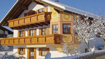 Classic Apartment, 2 Bedrooms | Exterior