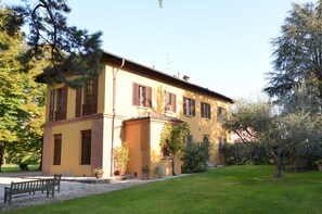 Exterior - Elegant Holiday Home in Faenza With Garden and Pool (Faenza)