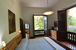 บ้านคอมฟอร์ท, 5 ห้องนอน | 10 ห้องนอน, ตกแต่งพิเศษโดยเฉพาะ, ผ้าปูที่นอน