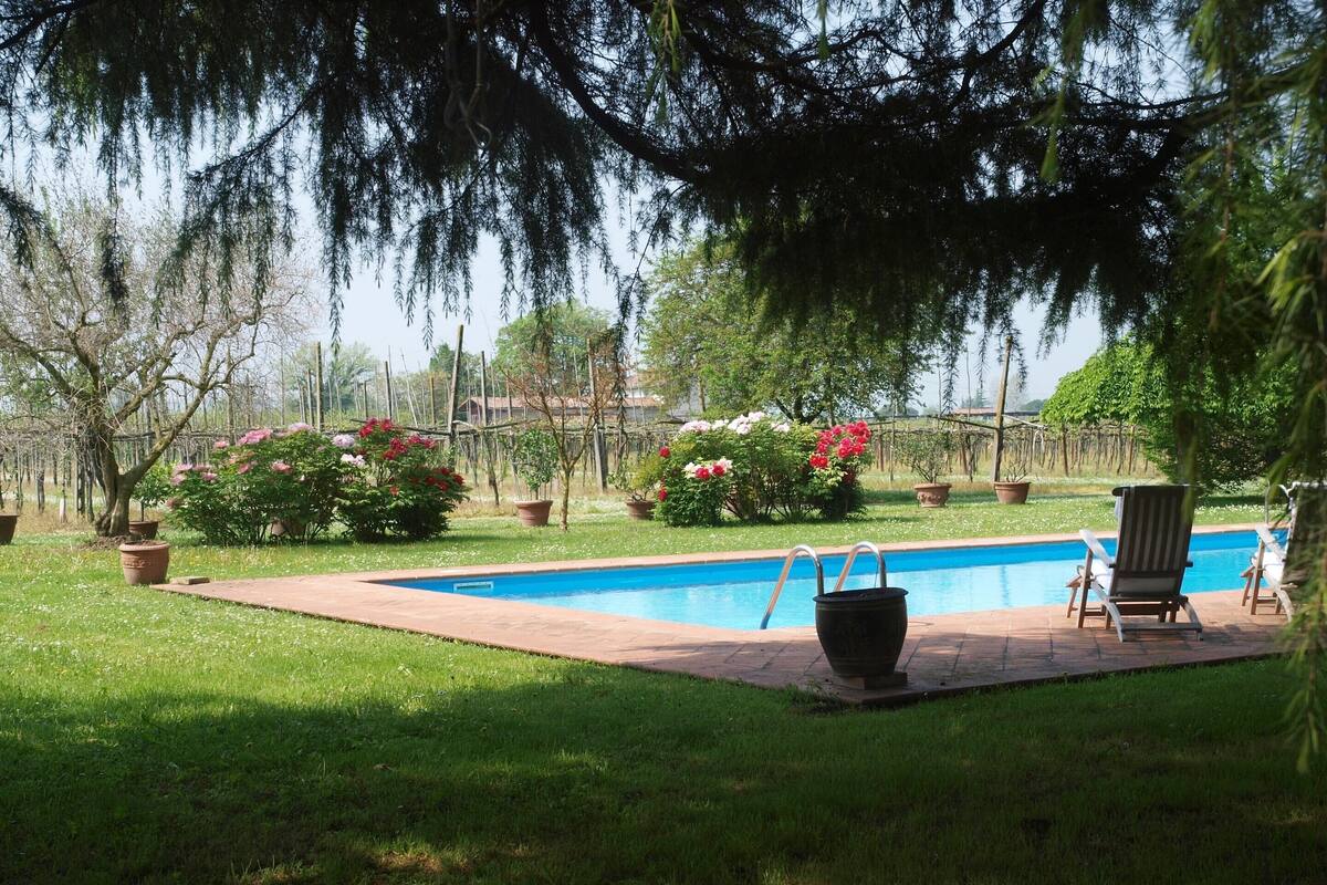 Maison Confort, 5 chambres | Piscine | Piscine intérieure, piscine extérieure