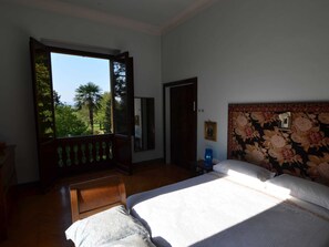 Classic House, 5 Bedrooms | 10 bedrooms, individually furnished, bed sheets - Elegant Holiday Home in Faenza With Garden and Pool (Faenza)