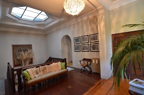 Comfort House, 5 Bedrooms | Interior