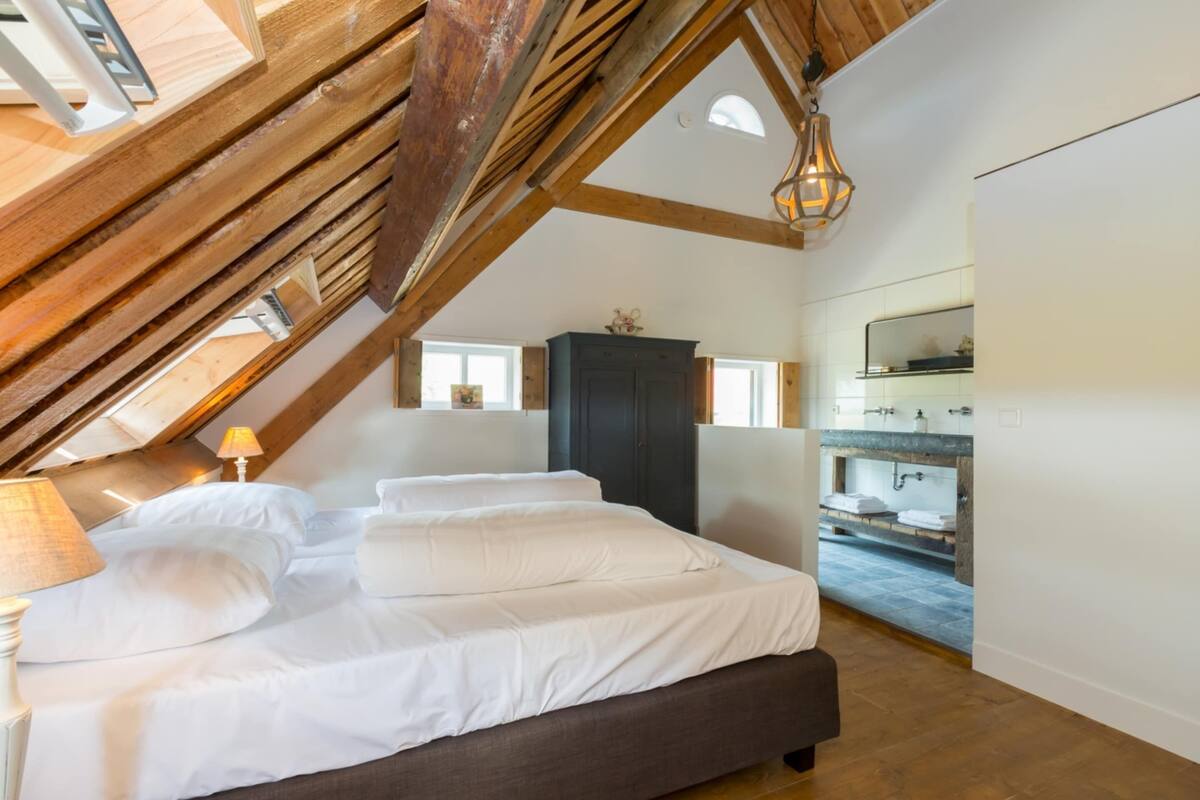 Casa Comfort, camere multiple | 3 camere, con arredamento individuale, ferro/asse da stiro, lenzuola