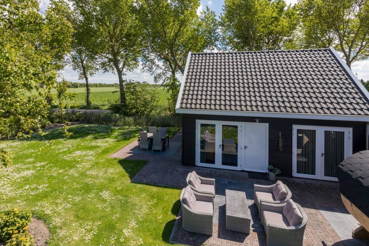 Classic House, 2 Bedrooms | Balcony