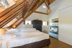 Casa Comfort, camere multiple | 16 camere, con arredamento individuale, ferro/asse da stiro, lenzuola
