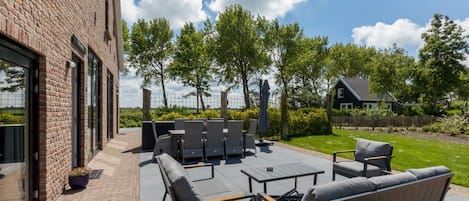 Elite House, 3 Bedrooms | Balkoni