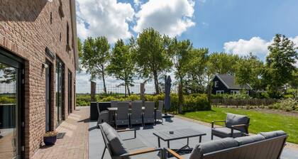 Family House With an Ideal Location, Private Terrace, Garden and Sauna
