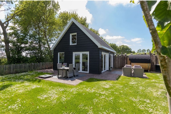 Klassiek huis, 2 slaapkamers | Exterieur