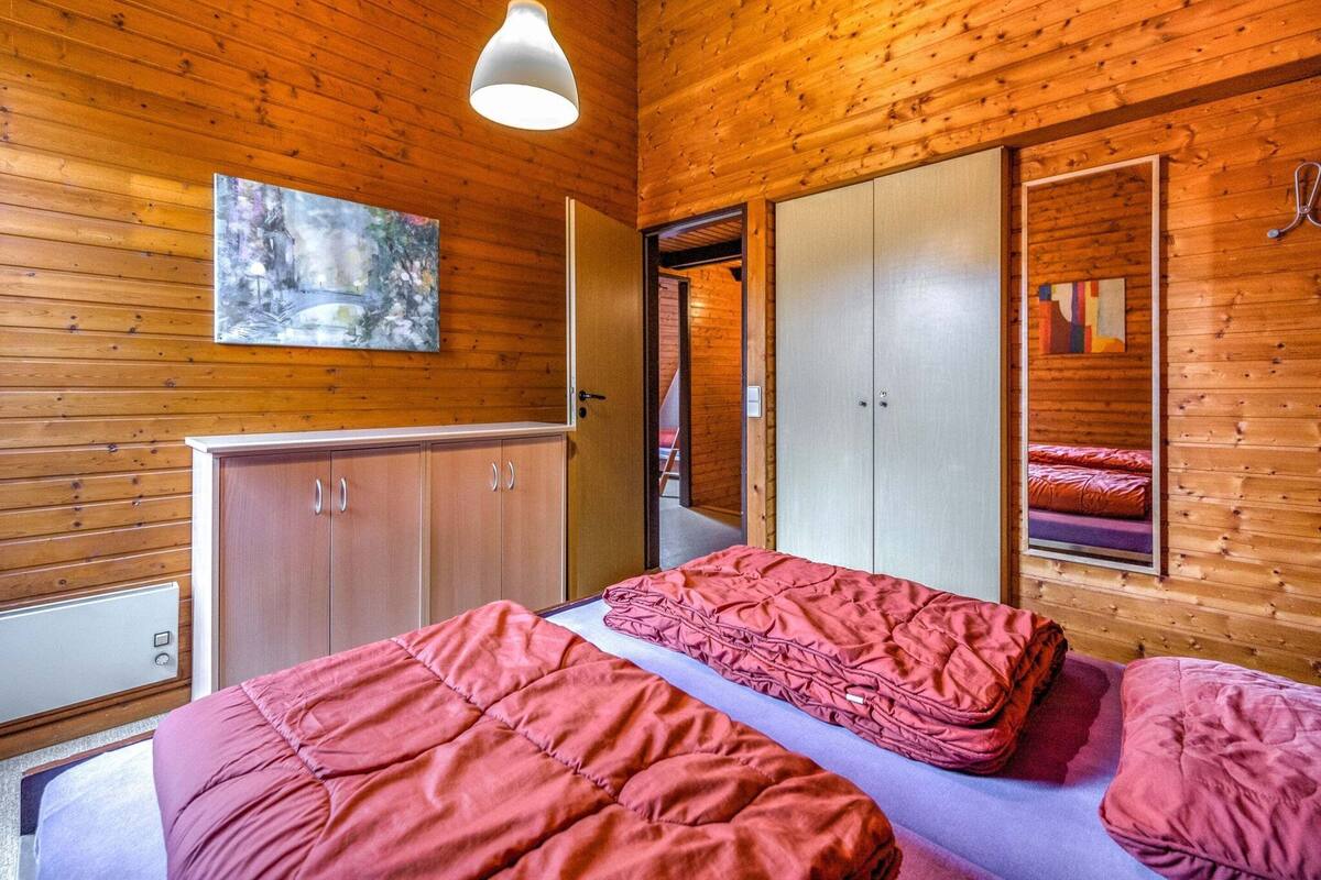 Comfort House, 4 Bedrooms | 13 bedrooms, individually furnished