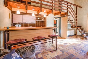 Hus – elite, 3 soverom | Eget kjøkken | Kjøleskap, mikrobølgeovn, kaffetrakter/tekoker og vannkoker