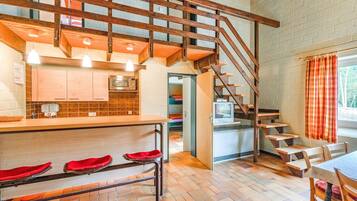 Deluxe House, 3 Bedrooms | Private kitchen | Fridge, microwave, coffee/tea maker, electric kettle