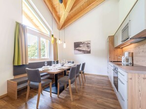 Elite Chalet, 1 Bedroom | Dining - Luxury Chalet in Saalbach-hinterglemm With Sauna (Saalbach-Hinterglemm)