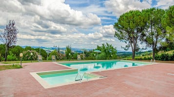 Piscina all'aperto