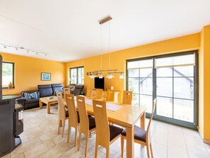 Maison Élite, 3 chambres | Salle de séjour | Cheminée