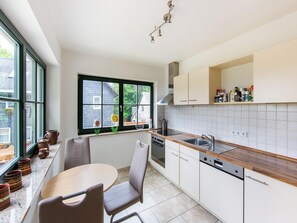 Frigorifero, forno, lavastoviglie, macchina per tè/caffè
