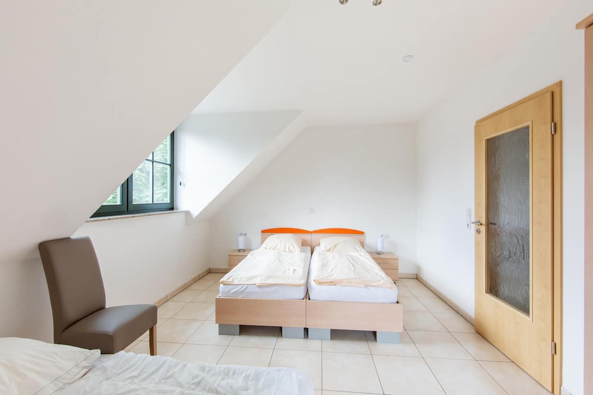 1 bedroom, individually furnished, bed sheets