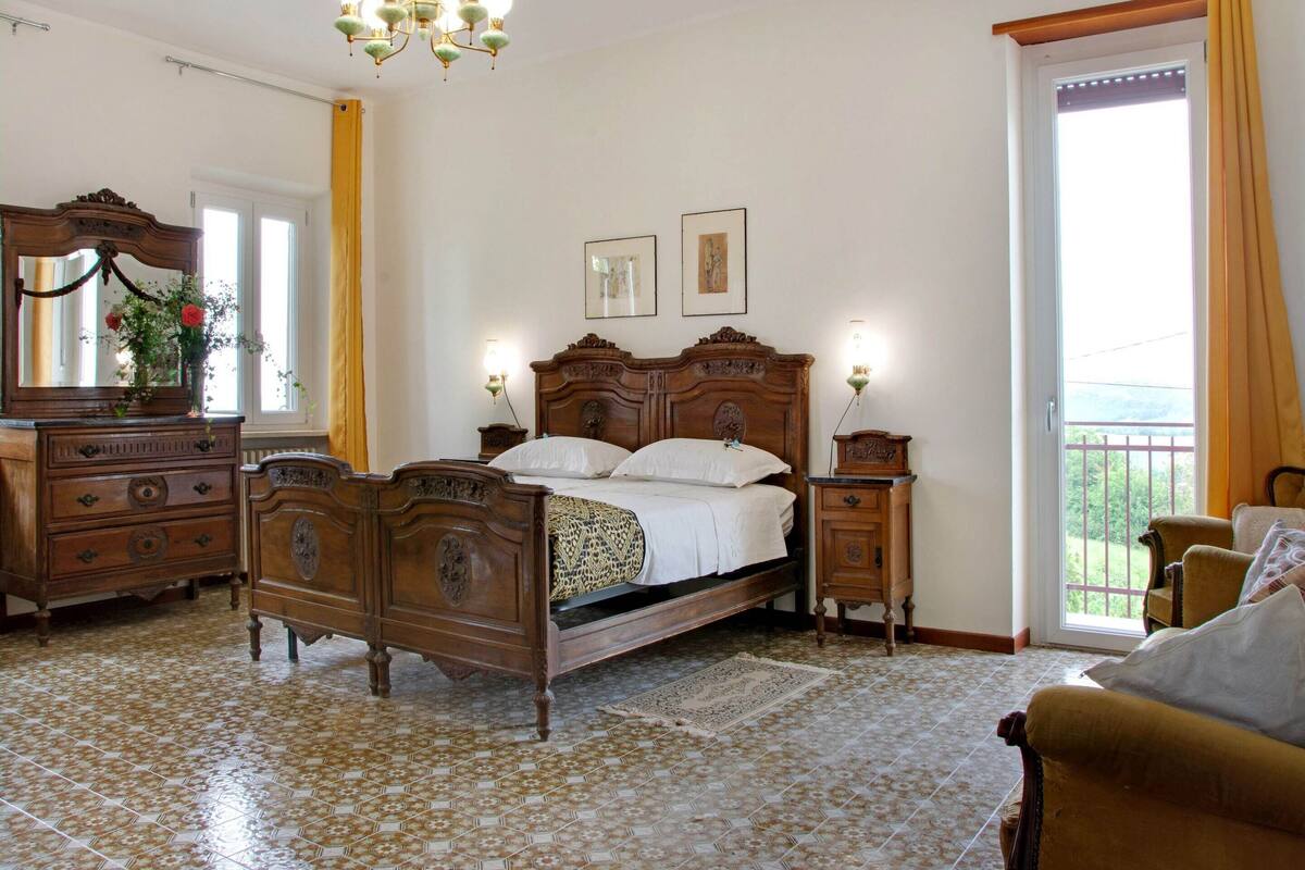 Casa Confort, 4 habitaciones | 6 habitaciones, muebles diferentes y ropa de cama